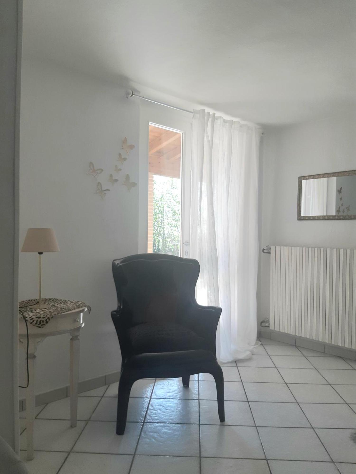 Pace, Luminosita E Comodita A Due Passi Dal Garda Volta Mantovana Habitación foto